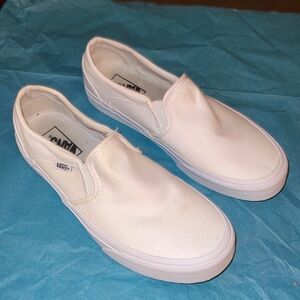 Vans. Women’s size 9.5